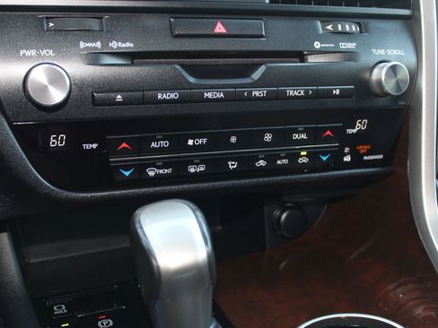 Used 2019 Lexus RX 450h F Sport image 35