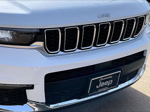 Used 2022 Jeep Grand Cherokee L Limited w/ Luxury Tech Group II image 31