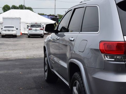 Used 2015 Jeep Grand Cherokee Overland image 9