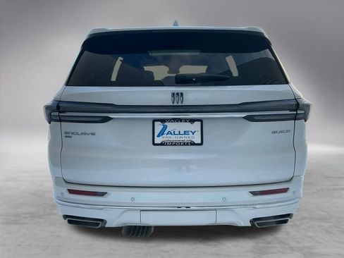 Used 2025 Buick Enclave Avenir w/ Trailering Package, 5000 lbs. image 5