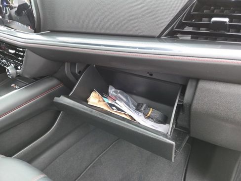 Used 2025 Chevrolet Suburban RST image 56