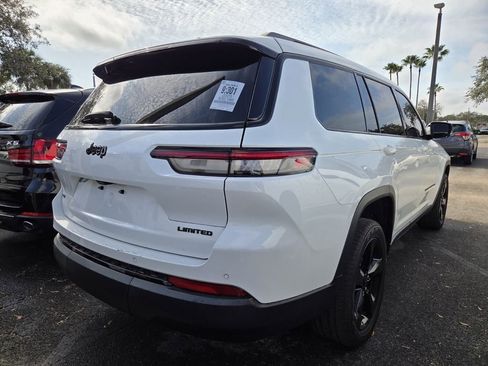 Used 2023 Jeep Grand Cherokee L Limited w/ Black Appearance Package image 4