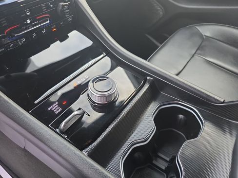 Used 2024 Jeep Grand Cherokee Limited image 25