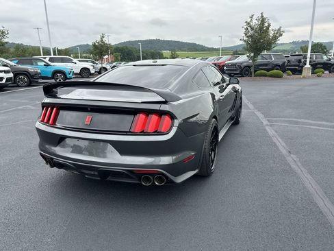 Used 2018 Ford Mustang Shelby GT350R w/ GT350R Equipment Group 920A RWD image 7