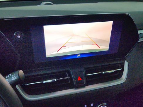 Used 2024 Chevrolet TrailBlazer LS image 44