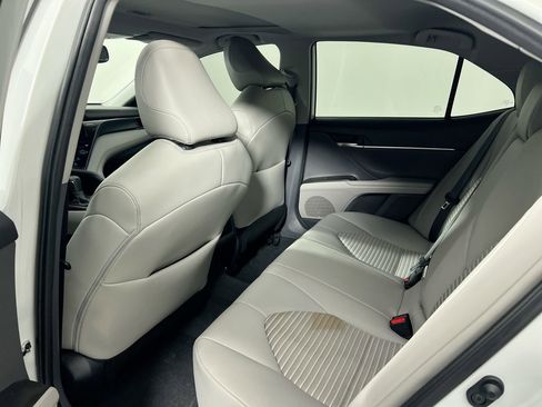 Used 2023 Toyota Camry SE image 26