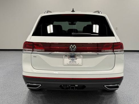 Used 2024 Volkswagen Atlas SE FWD image 10