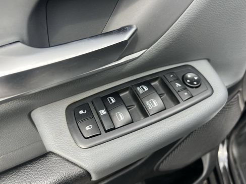 Used 2020 RAM 1500 Big Horn AWD/4WD image 15