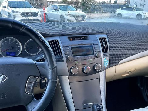 Used 2010 Hyundai Sonata GLS FWD image 15