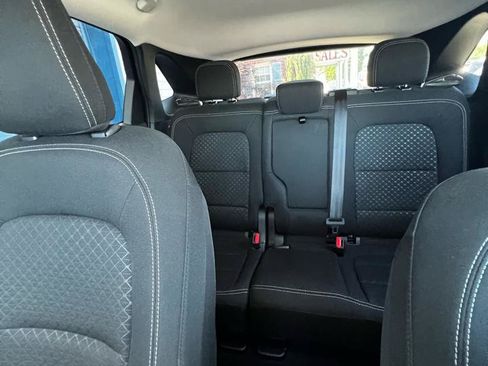 Used 2025 Ford Escape Active AWD/4WD image 28