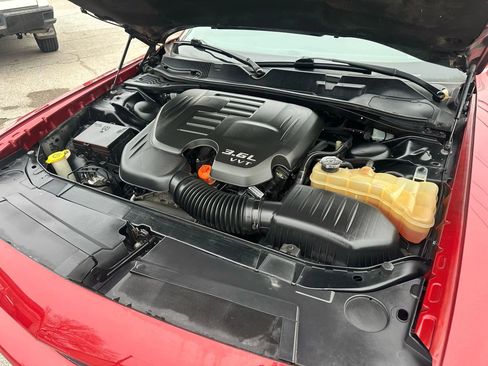 Used 2016 Dodge Challenger SXT Plus image 21