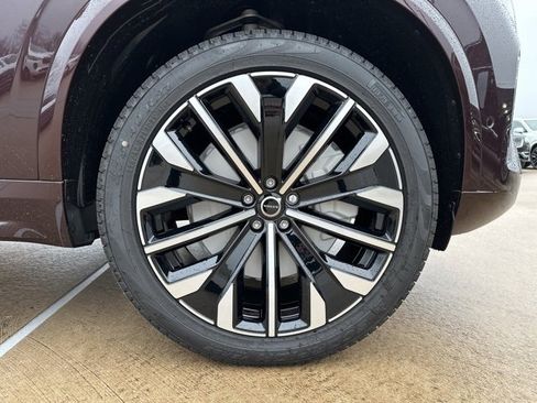 New 2026 Volvo XC90 T8 Ultra image 9