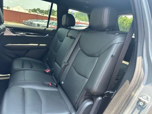 Used 2023 Cadillac XT6 Premium Luxury FWD image 10