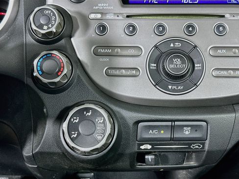 Used 2010 Honda Fit Sport image 23
