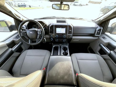 Used 2018 Ford F150 XLT w/ Equipment Group 302A Luxury AWD/4WD image 15