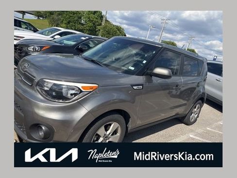 Used 2017 Kia Soul FWD image 1