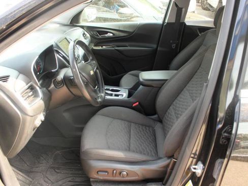 Used 2020 Chevrolet Equinox LT w/ Driver Convenience Package FWD image 7