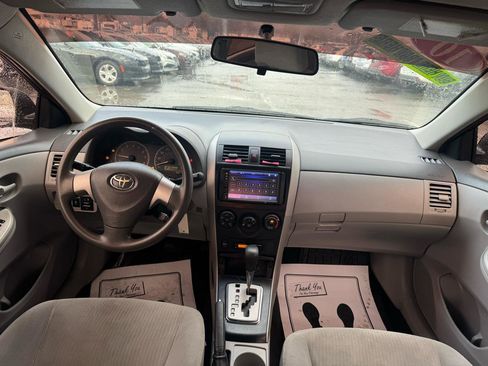 Used 2010 Toyota Corolla LE image 12