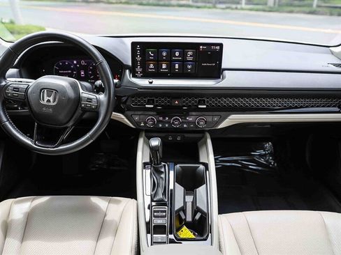 Used 2024 Honda Accord EX-L image 17