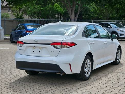 Used 2024 Toyota Corolla LE image 5