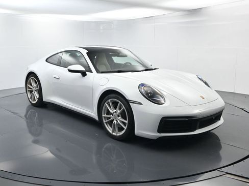 Certified 2022 Porsche 911 Carrera image 17