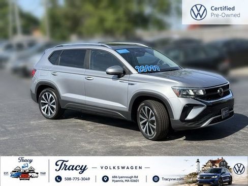 Certified 2023 Volkswagen Taos SE w/ Panoramic Sunroof Package AWD/4WD image 1