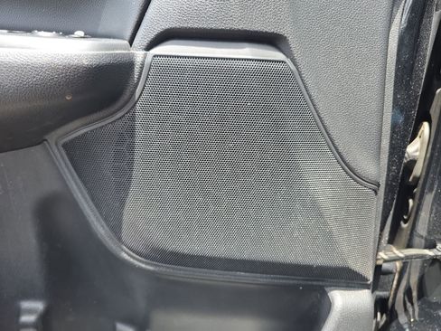 Used 2017 Honda CR-V EX-L image 15