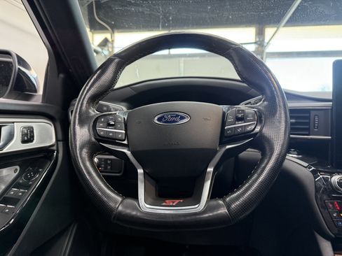 Used 2021 Ford Explorer ST w/ ST Street Pack image 14