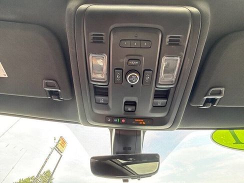 Used 2021 Chevrolet Tahoe High Country w/ Premium Package image 44