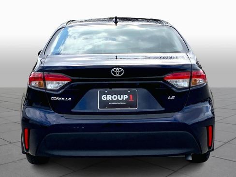 Used 2025 Toyota Corolla LE image 4