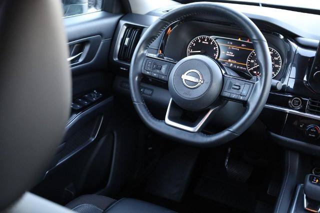 Certified 2023 Nissan Pathfinder SL AWD/4WD image 26