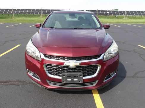Used 2015 Chevrolet Malibu LT FWD image 1
