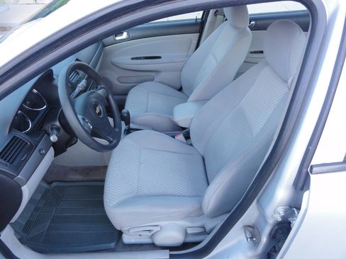 Used 2008 Chevrolet Cobalt LT FWD image 9