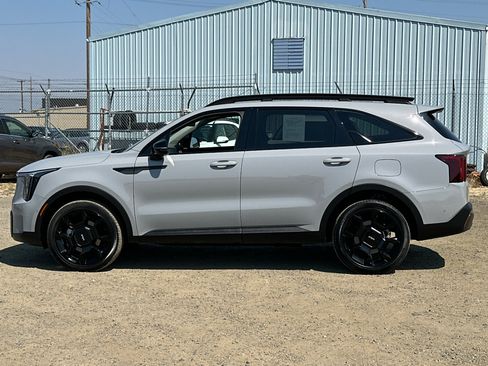 Used 2024 Kia Sorento SX AWD/4WD image 8