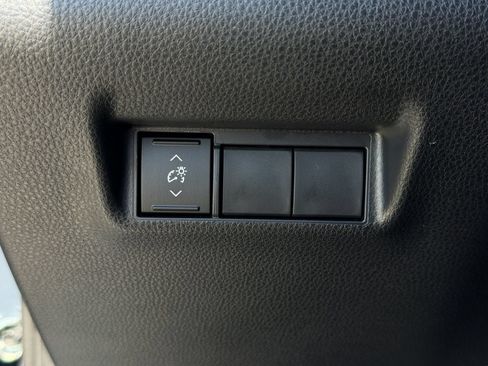 Used 2026 Toyota RAV4 SE FWD image 24
