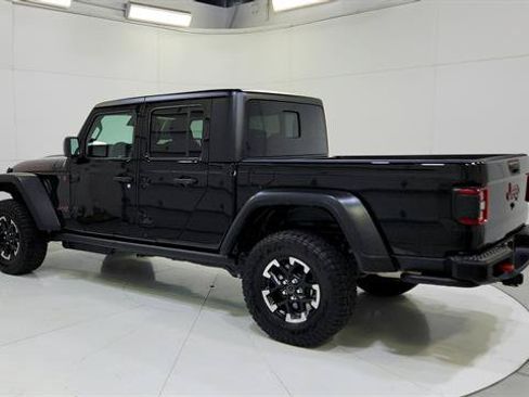 Used 2026 Jeep Gladiator Rubicon AWD/4WD image 6