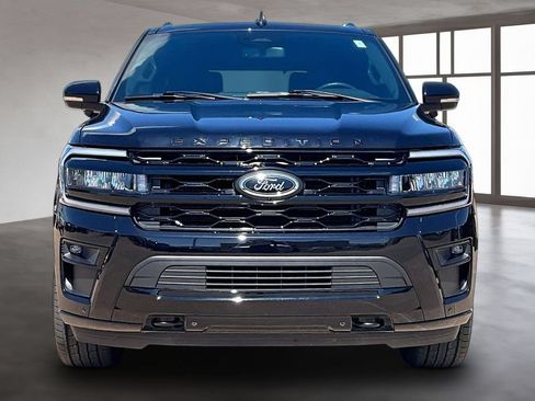Used 2024 Ford Expedition Limited AWD/4WD image 3
