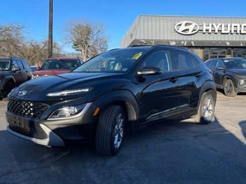 Used 2023 Hyundai Kona SEL image 4