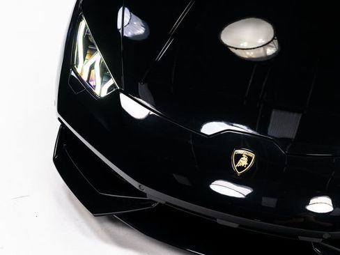 Used 2018 Lamborghini Huracan LP 610-4 AWD/4WD image 70