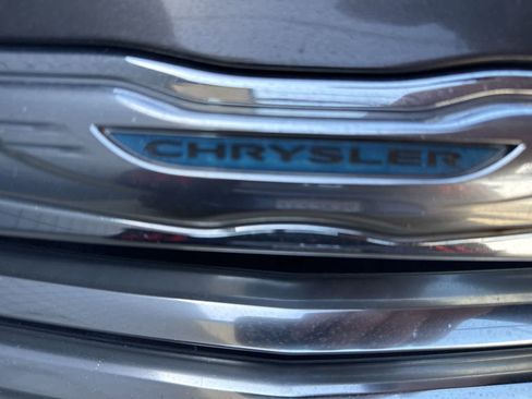 Used 2014 Chrysler 300 RWD image 20