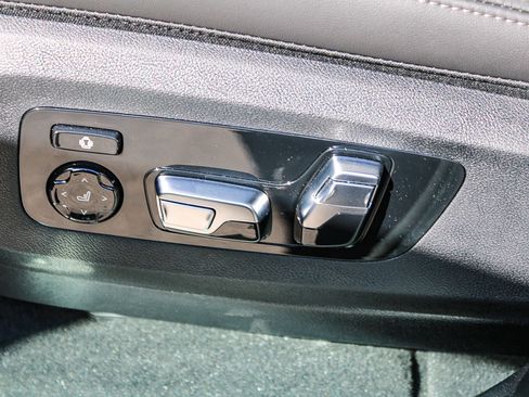 New 2026 BMW X5 xDrive50e w/ Executive Package image 21