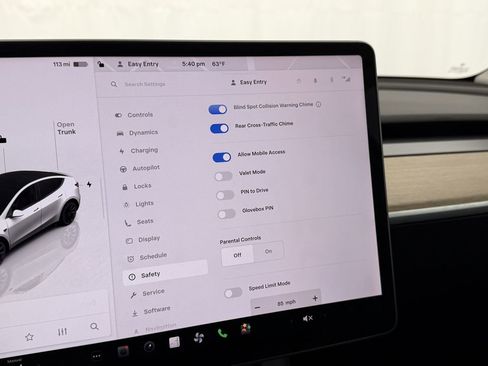 Used 2022 Tesla Model Y Long Range AWD/4WD image 16