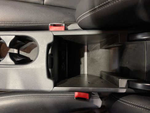 Used 2019 Mercedes-Benz GLA 250 w/ Convenience Package image 44