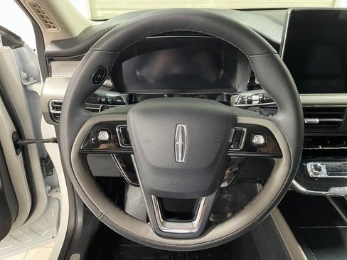 Used 2023 Lincoln Corsair AWD image 14