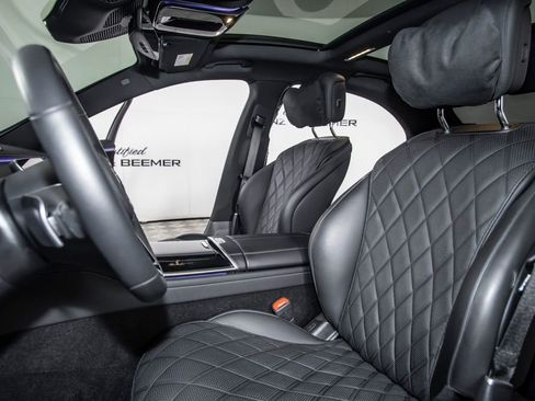 Used 2025 Mercedes-Benz S 580 4MATIC Sedan image 13