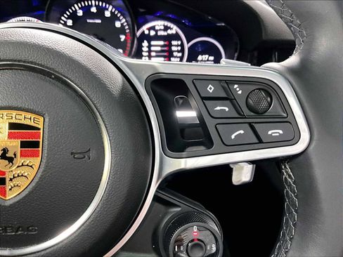 Used 2023 Porsche Cayenne image 22