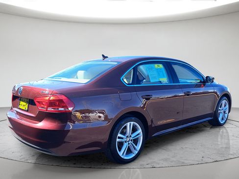 Used 2014 Volkswagen Passat 1.8T SE FWD image 5