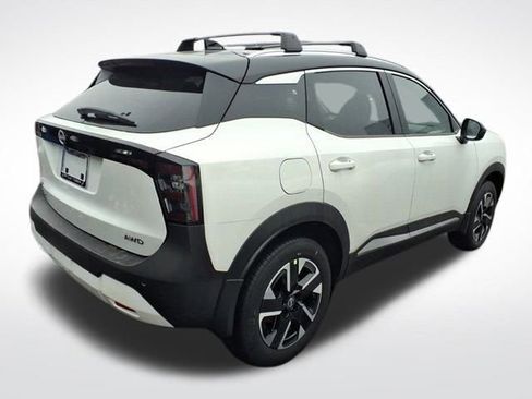 New 2026 Nissan Kicks SV image 8