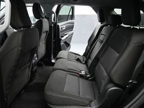 Certified 2022 Ford Explorer XLT image 19