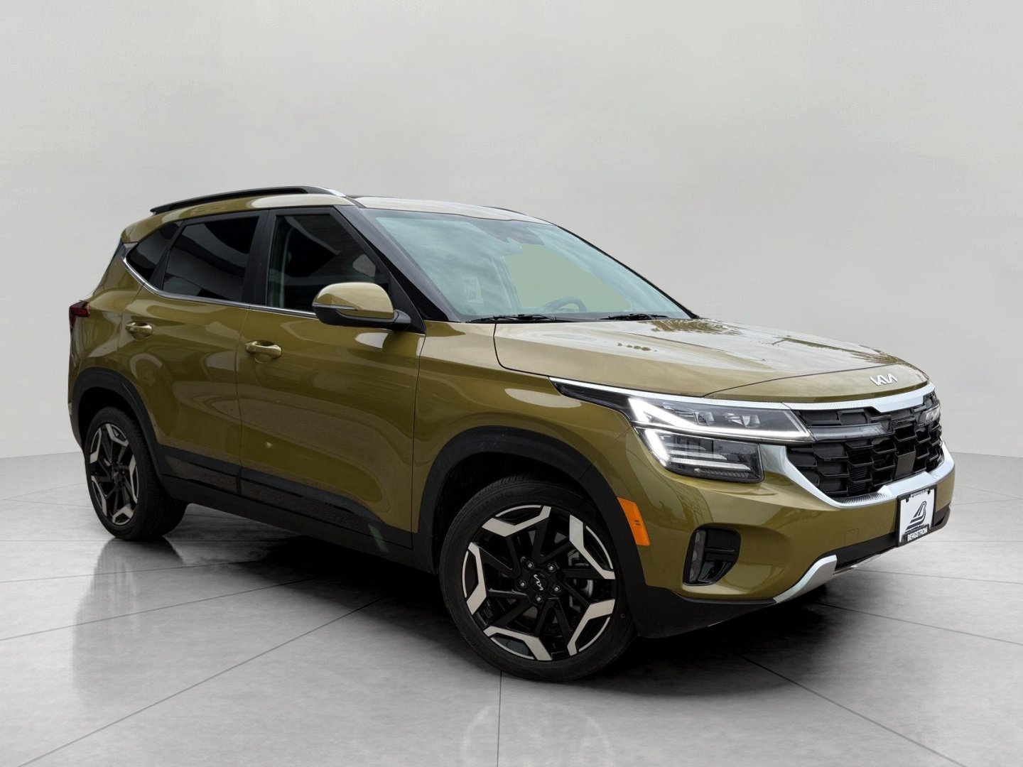 Used 2024 Kia Seltos SX w/ SX Sunroof Package AWD/4WD image 1
